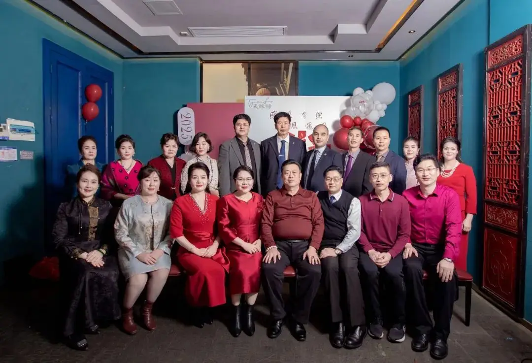 聚光同行者，致敬領(lǐng)路人：天緣綠這場(chǎng)活動(dòng)為何讓人熱淚盈眶？